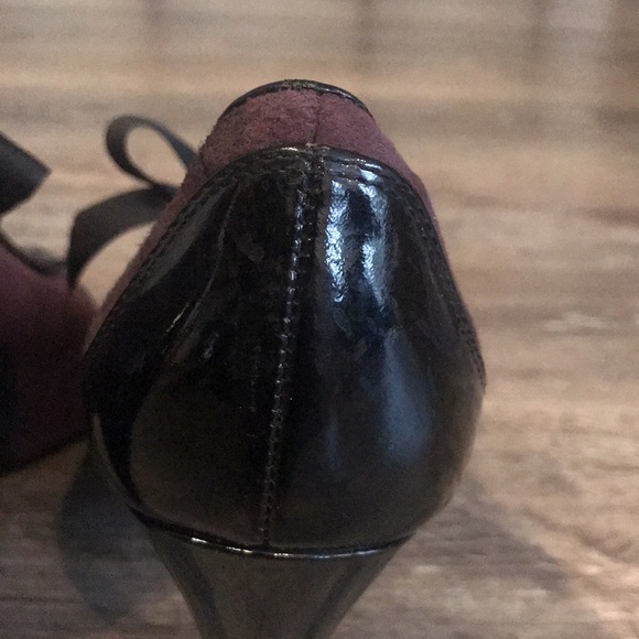 LIZ CLAIBORNE Purple and Black Two Tone Dress Pump w Ribbon Lace Front size 9.5 - Picture 8 of 11